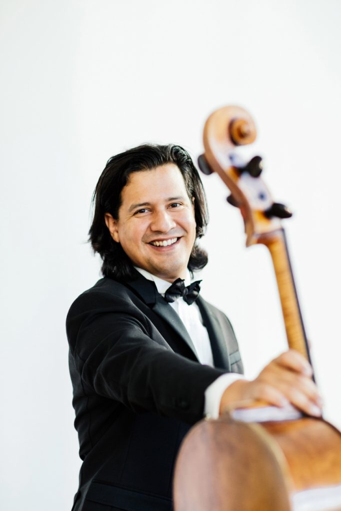 Videoconferència del violoncel·lista Claudio Bohórquez